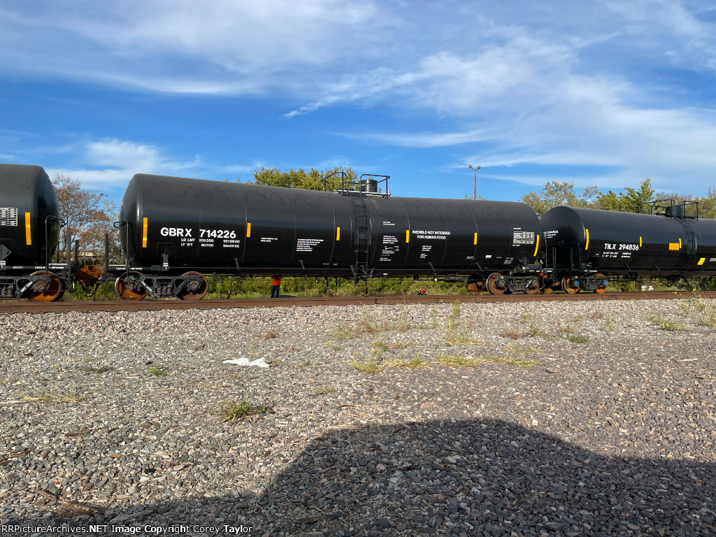 GBRX 714226