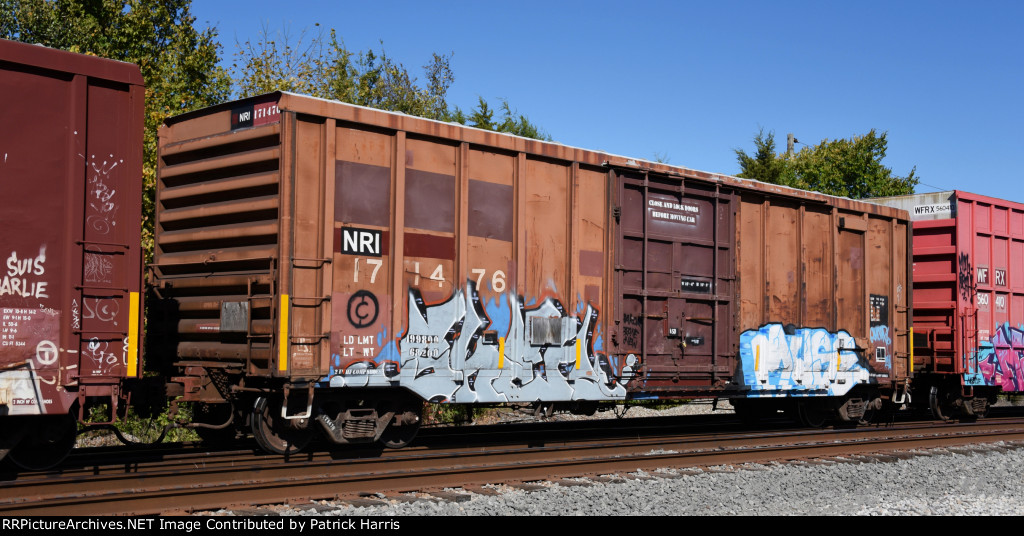 NRI 171476 X-AEQX 171476 XX-KCS 171476  1979-bilt PS Lot 1048 5344cf 50-foot 6-inch exterior-post plug-door box car on CSX Lewisburg TN 10-26AM 10-08-2022