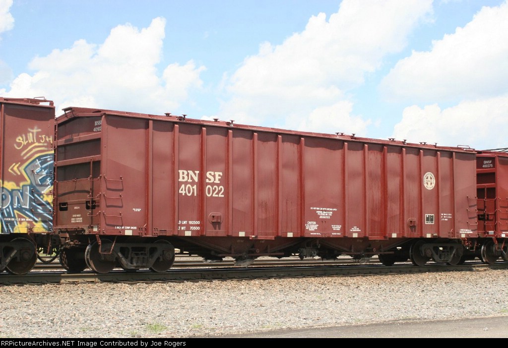 BNSF 401022