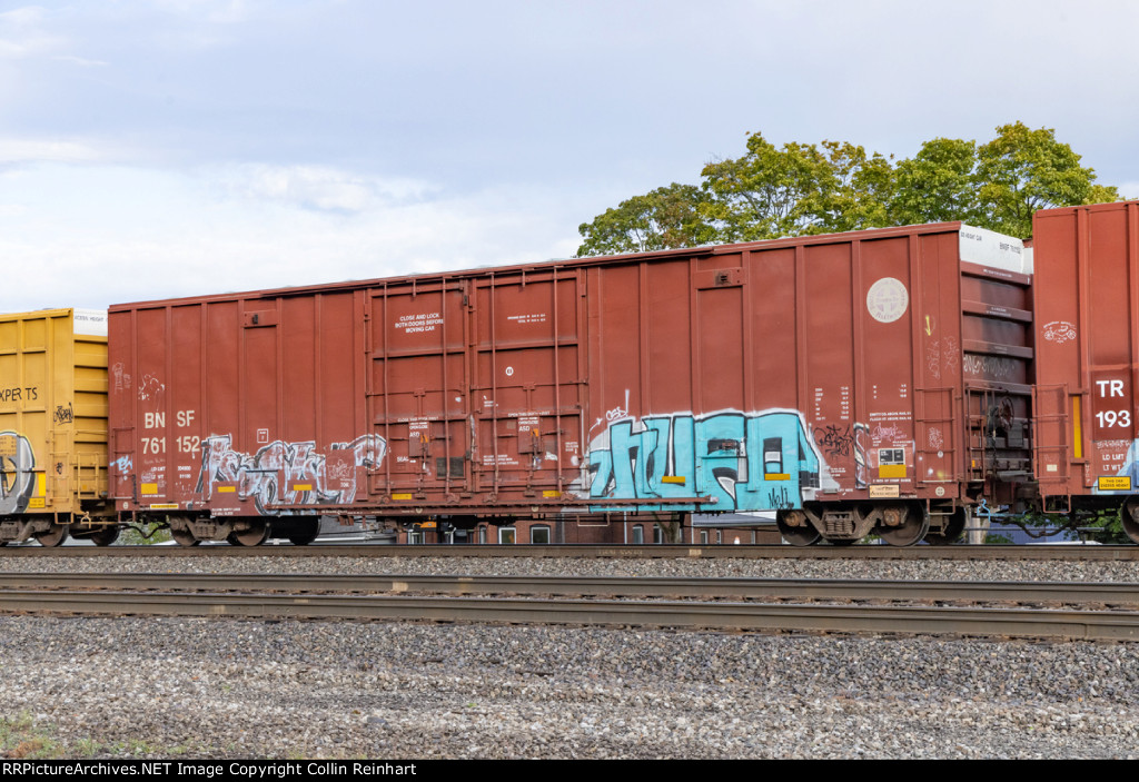 BNSF 761152