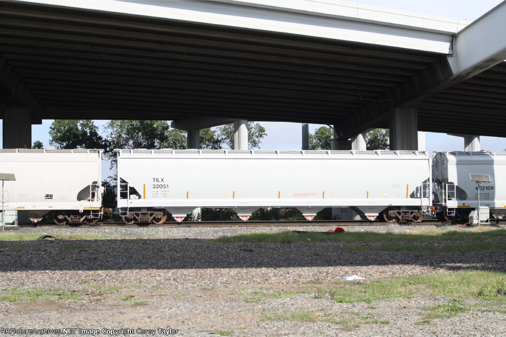 TILX 32051