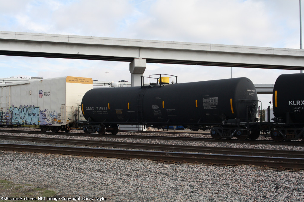 GBRX 711581