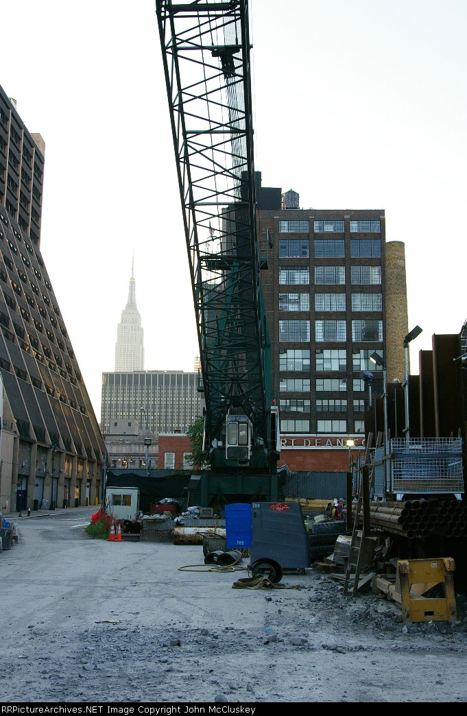 Crane that services the main shaft site for the Manhattan Tunnel
