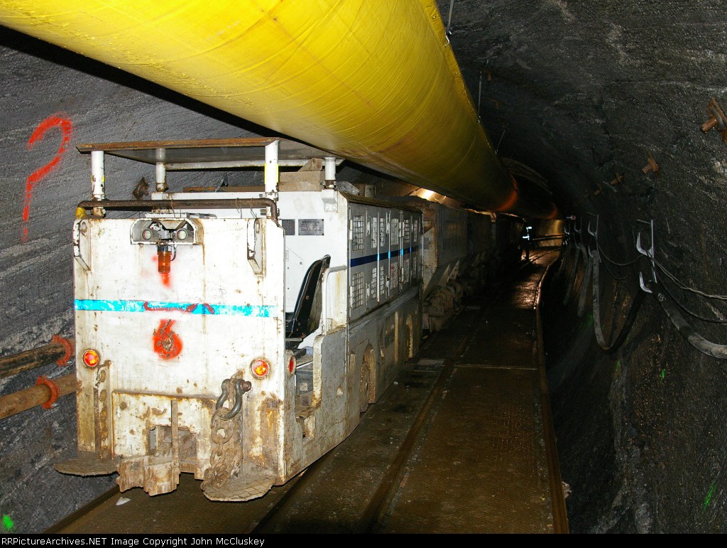Loco #6, a 36" gauge Brookvile BDC-15UP 15 tonner 