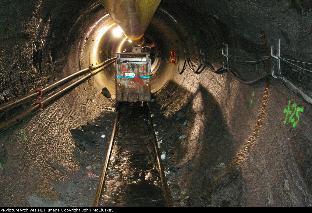 Motor#4, a 36" gauge Brookvile BDC-15UP 15 tonner 