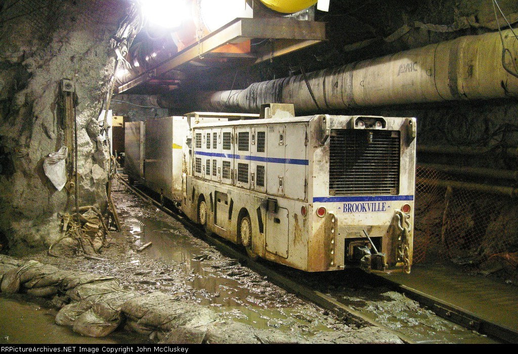 36" gauge Brookvile BDC-15UP 15 tonner 