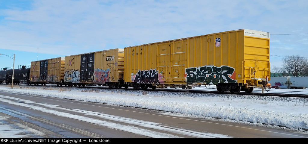 UP 700495 TBOX 665291 TBOX 642397