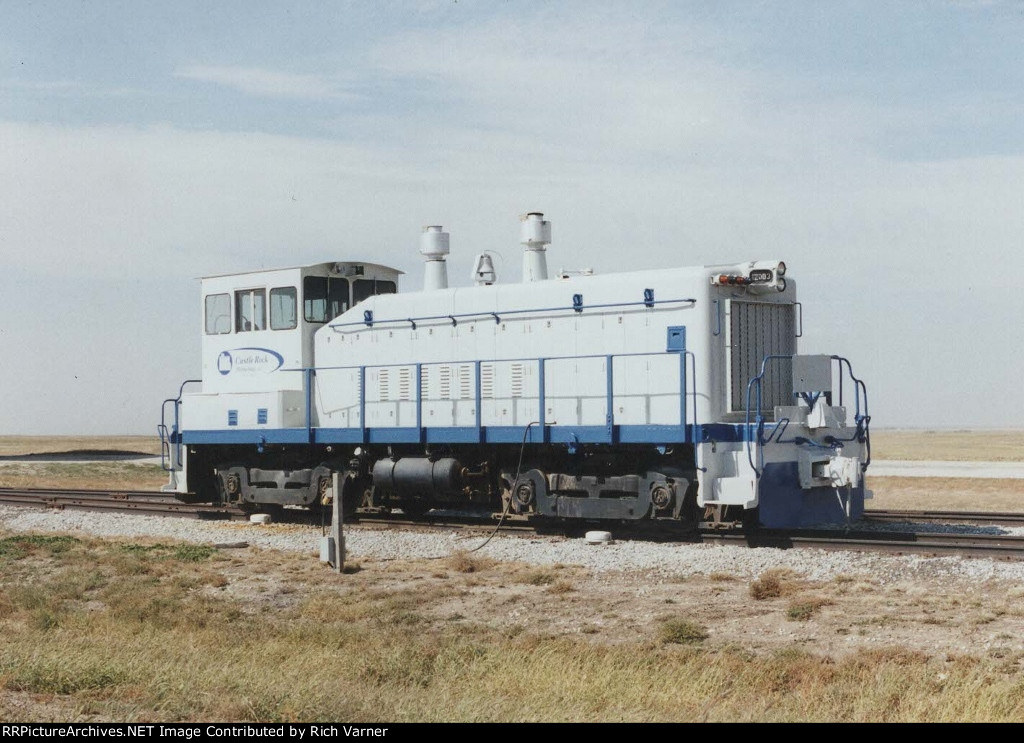 Labelled as "Castle Rock Marketing" on the cab. (FMLX) #12003