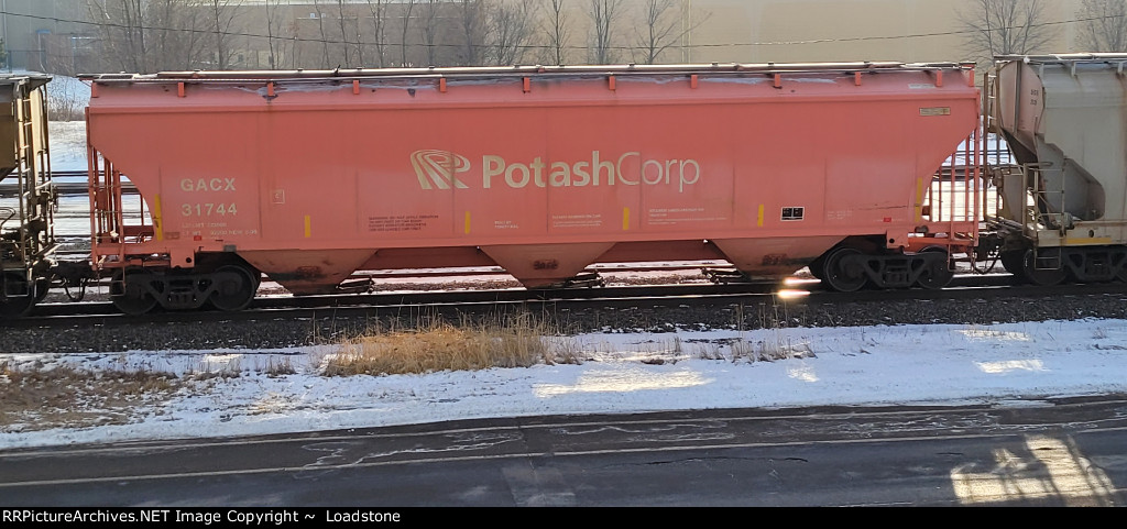 GACX 31744