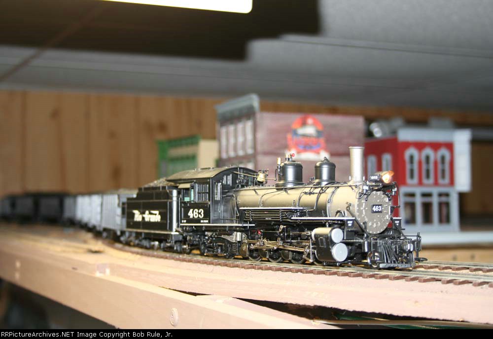 463 Passes the main town area