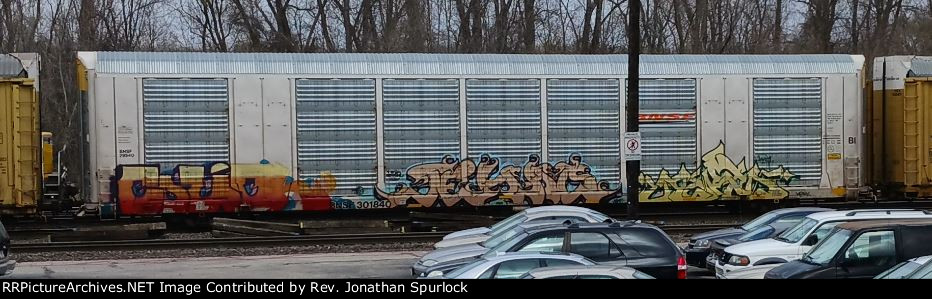 BNSF 301840 and BNSF rack