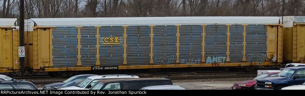 TTGX 983216 and CSX rack