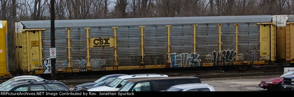 TTGX 990255 and CSX rack