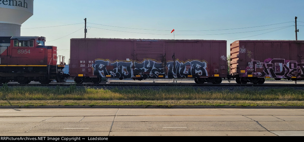 WRWK 261359 red eye mob CN 8954