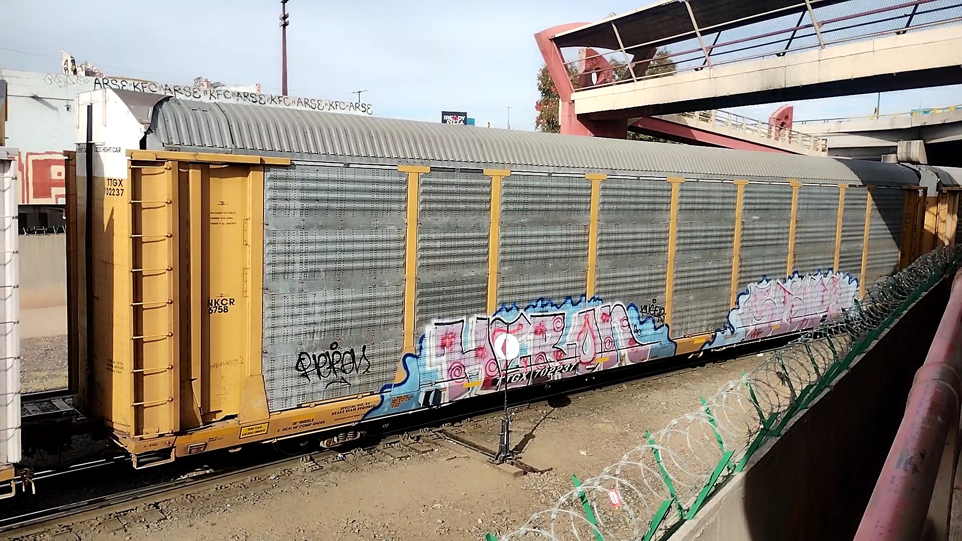 NKCR 6758 TTGX 702237