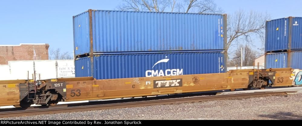 DTTX 724681C and two containers