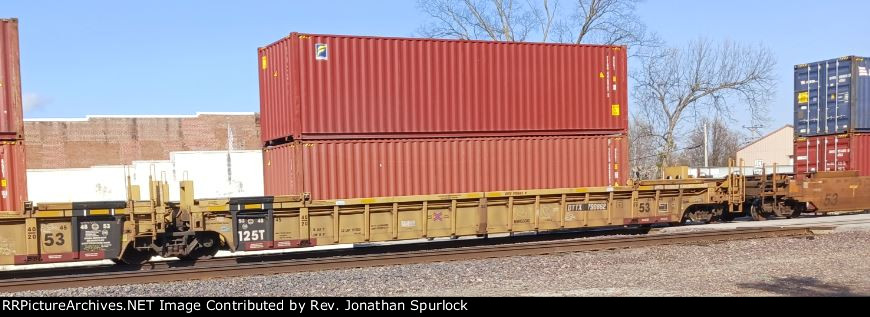 DTTX 790862B and two containers