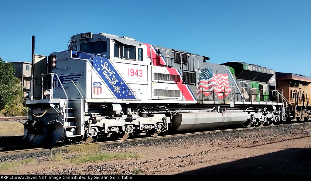 UP 1943 "Heritage" "Support Our Troops"