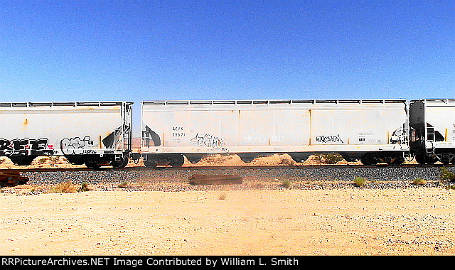 WB Manifest Frt at Erie NV W-MdTrnSlv -158