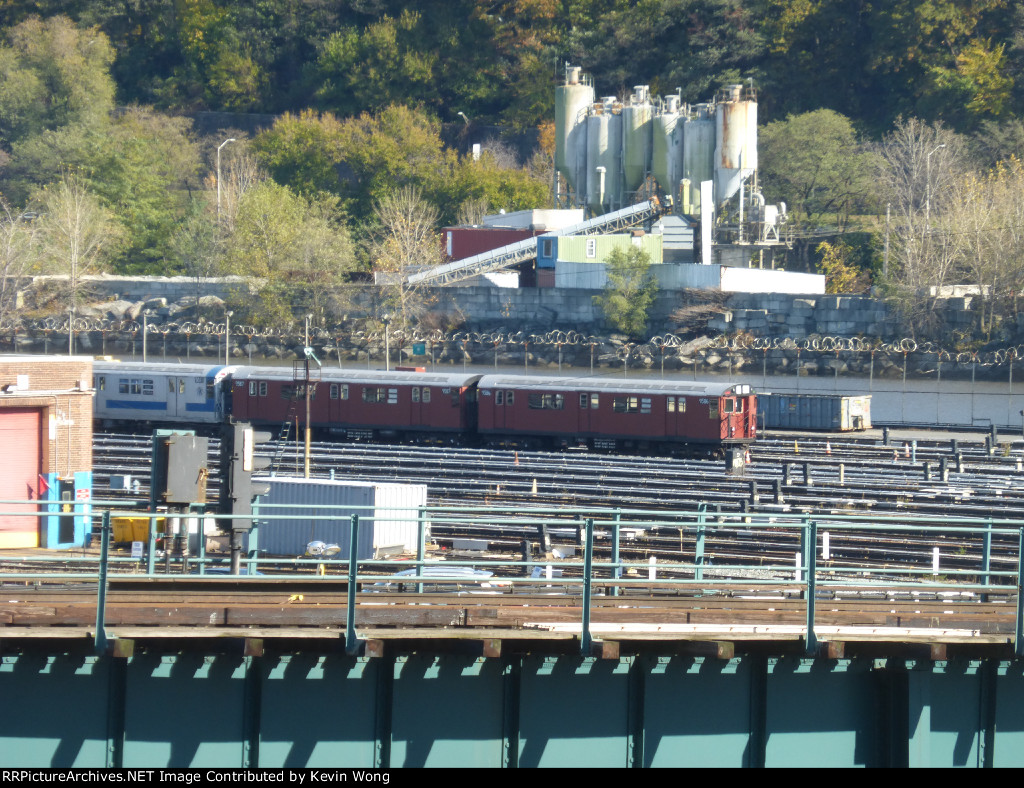 NYCT IRT World's Fair R36s 9586-9587