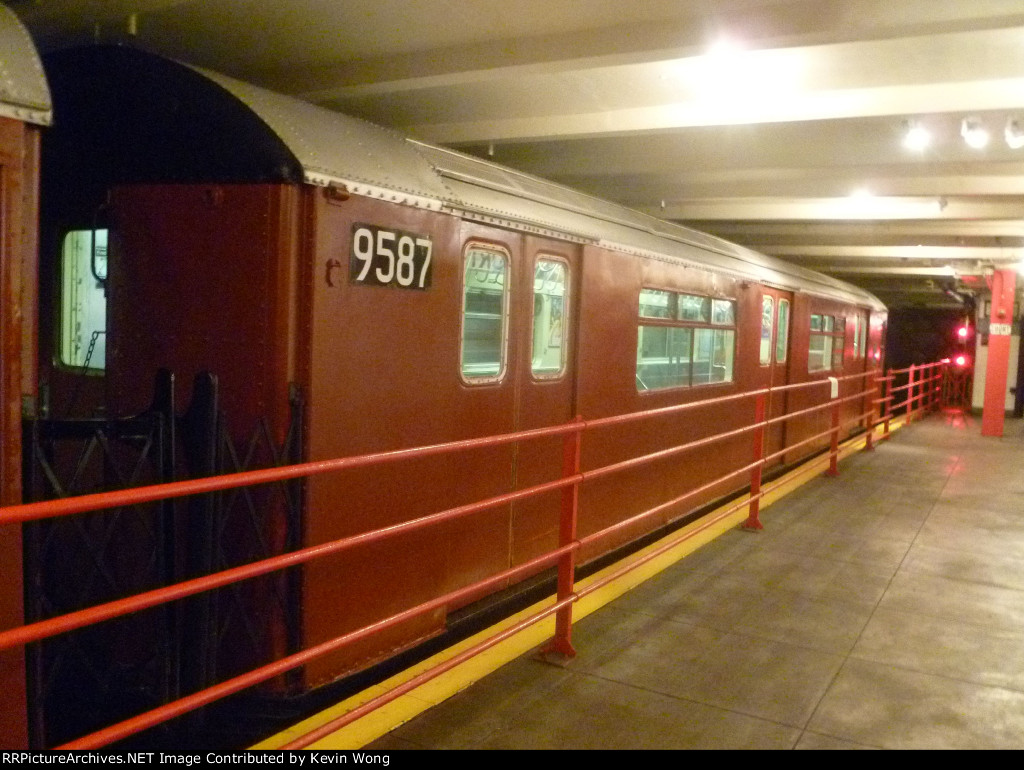 World's Fair R36 9587