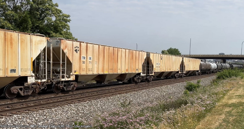 TRIX 5071 is new to rrpa.