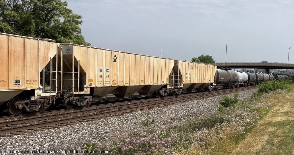 TRIX 5042 is new to rrpa.