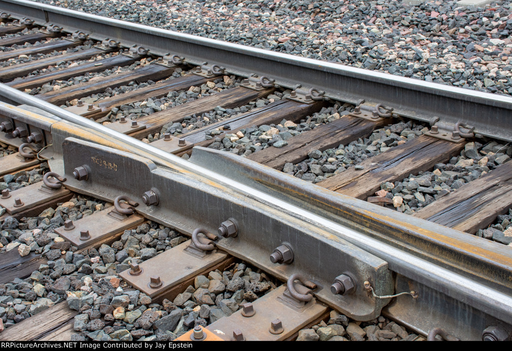 Lift Frog on the Summit Switch