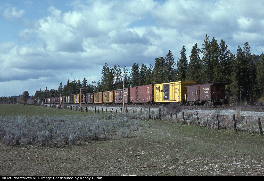 SP 4127 on SP eastbound going north