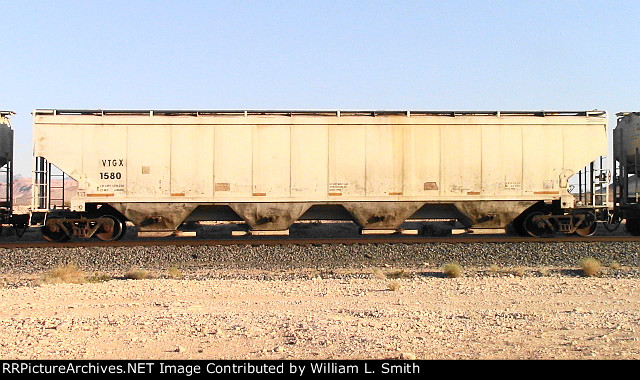 WB Manifest Frt at Ereii NV W-MdTrnSlv -48