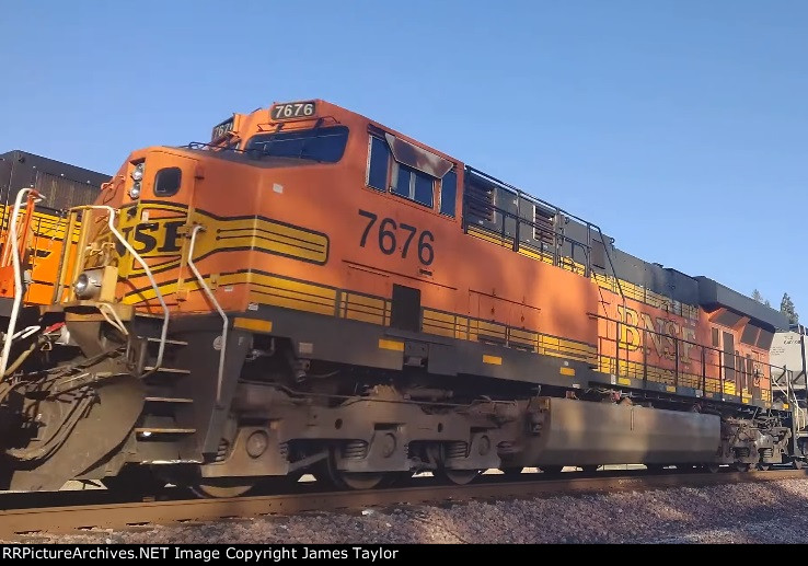 BNSF 7676