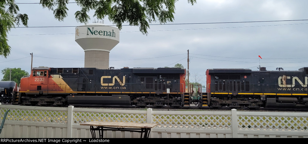 CN 2232