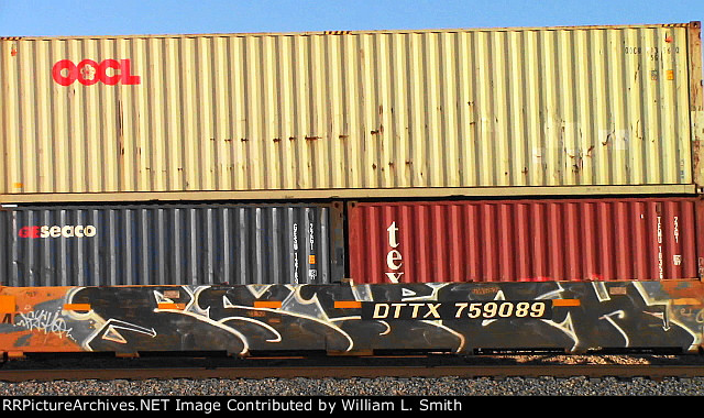 EB Unit Well Car Frt at Erie NV W-pshr -32