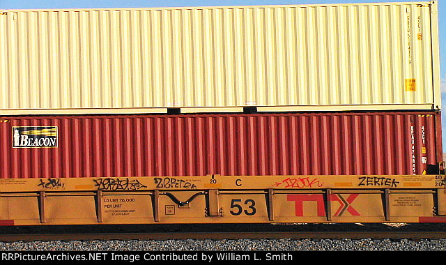 EB Unit Well Car Frt at Erie NV W-pshr -38