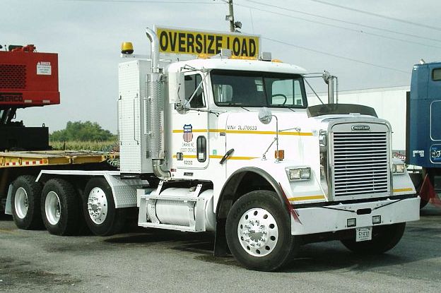 UP Freightliner Tractor 