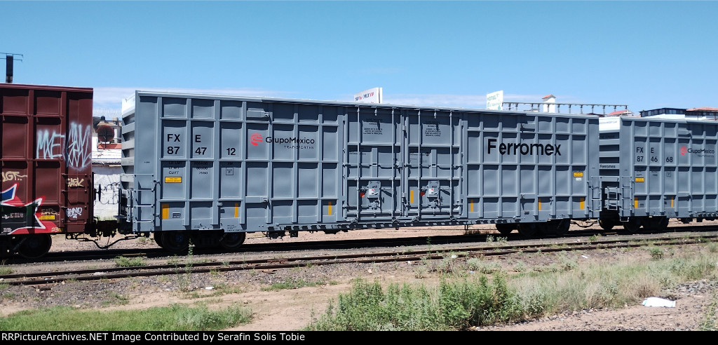 FXE 874712 Carro Nuevo