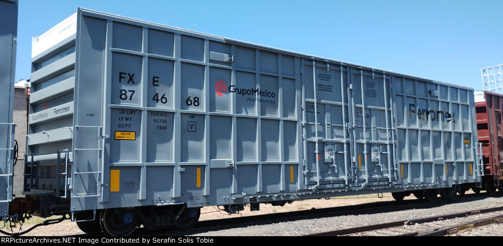 FXE 874668 Carro Nuevo