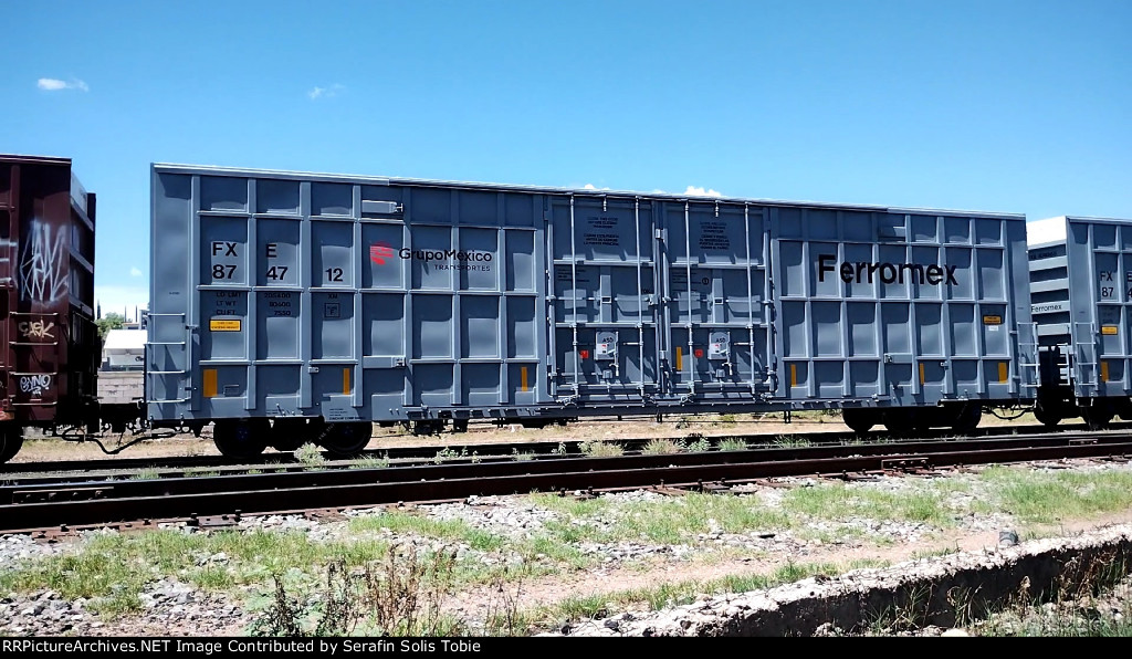 FXE 874712 Carro Nuevo