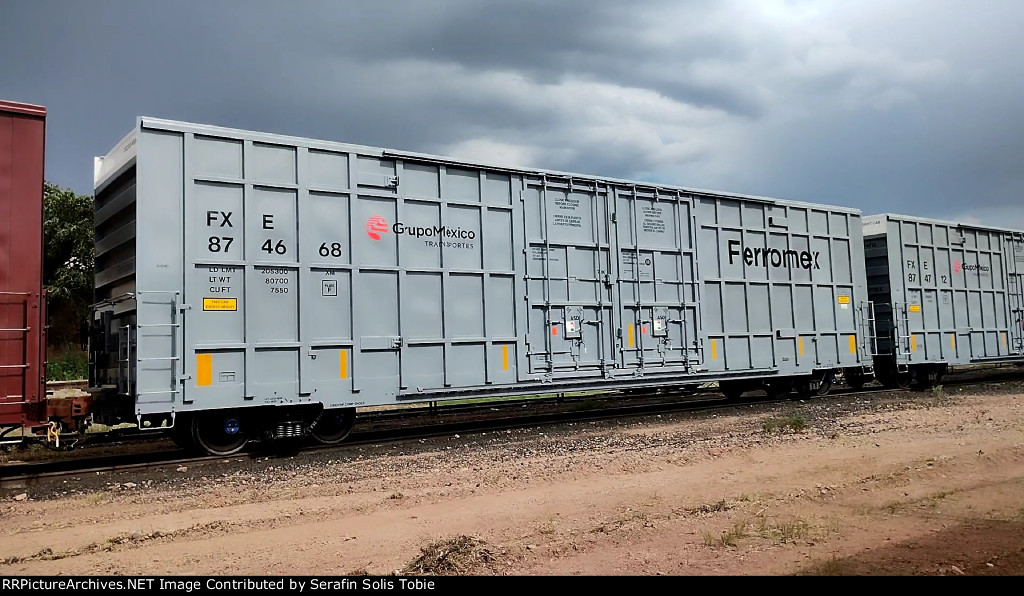 FXE 874668 Carro Nuevo