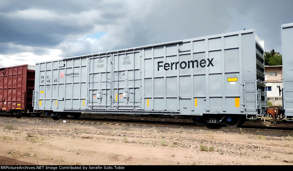 FXE 874668 Carro Nuevo