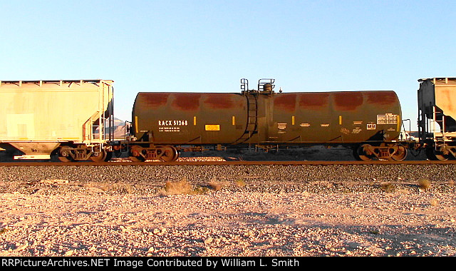 EB Manifest Frt at Erie NV W-MdTrnSlv-Pshr -44