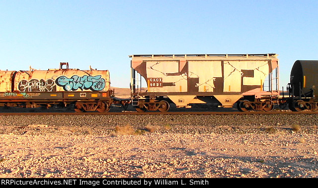 EB Manifest Frt at Erie NV W-MdTrnSlv-Pshr -67