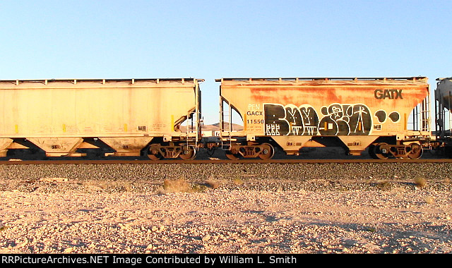 EB Manifest Frt at Erie NV W-MdTrnSlv-Pshr -85