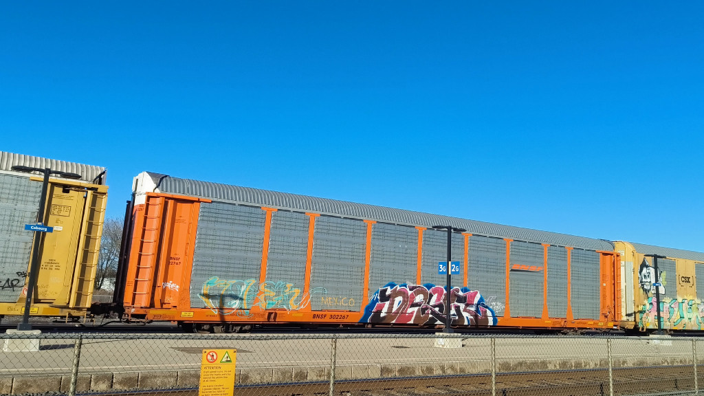 BNSF 22767 (Body) BNSF 302267 (Flat)