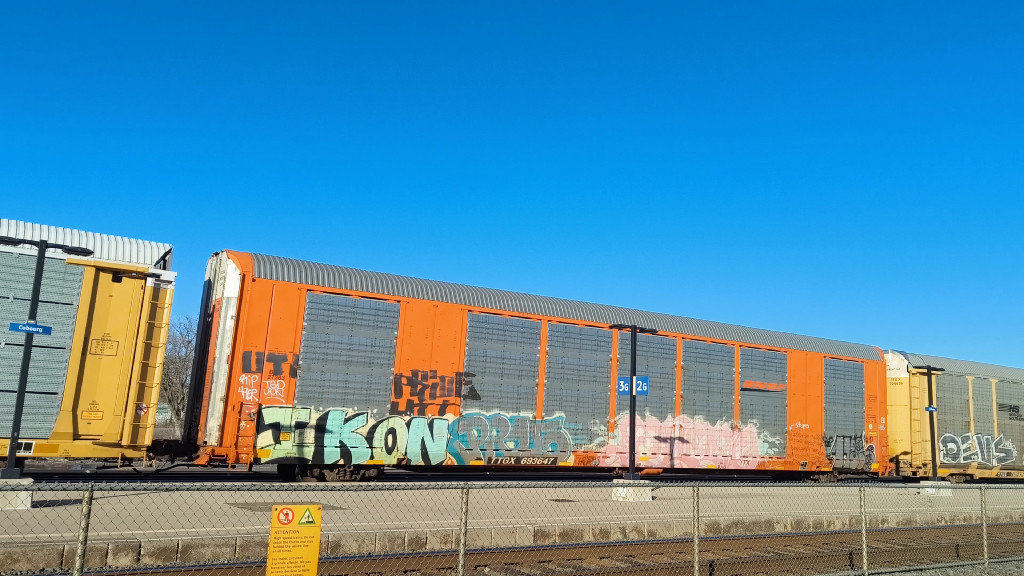 BNSF 27363 (Body) TTGX 693647 (Flat)