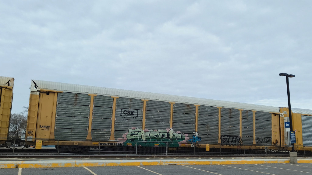 CSX B6751 (Body) TTGX 981279 (Flat)