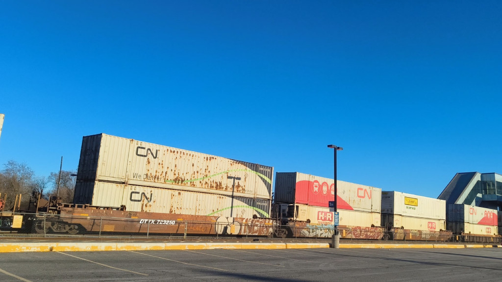 DTTX 723250 (Triple Well Car Altogther)