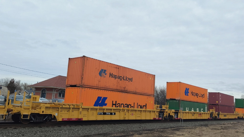 DTTX 791476 (Triple Well Car Altogether)