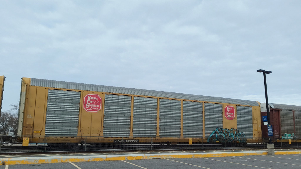 KCS 10129 (Body) TTGX 692903 (Flat)