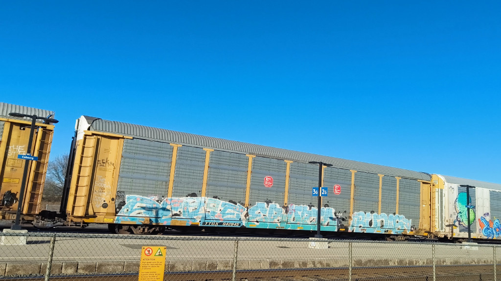 KCS 9174 (Body) TTGX 942845 (Flat)